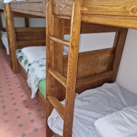 Hostel Banana Танжер Екстериор снимка