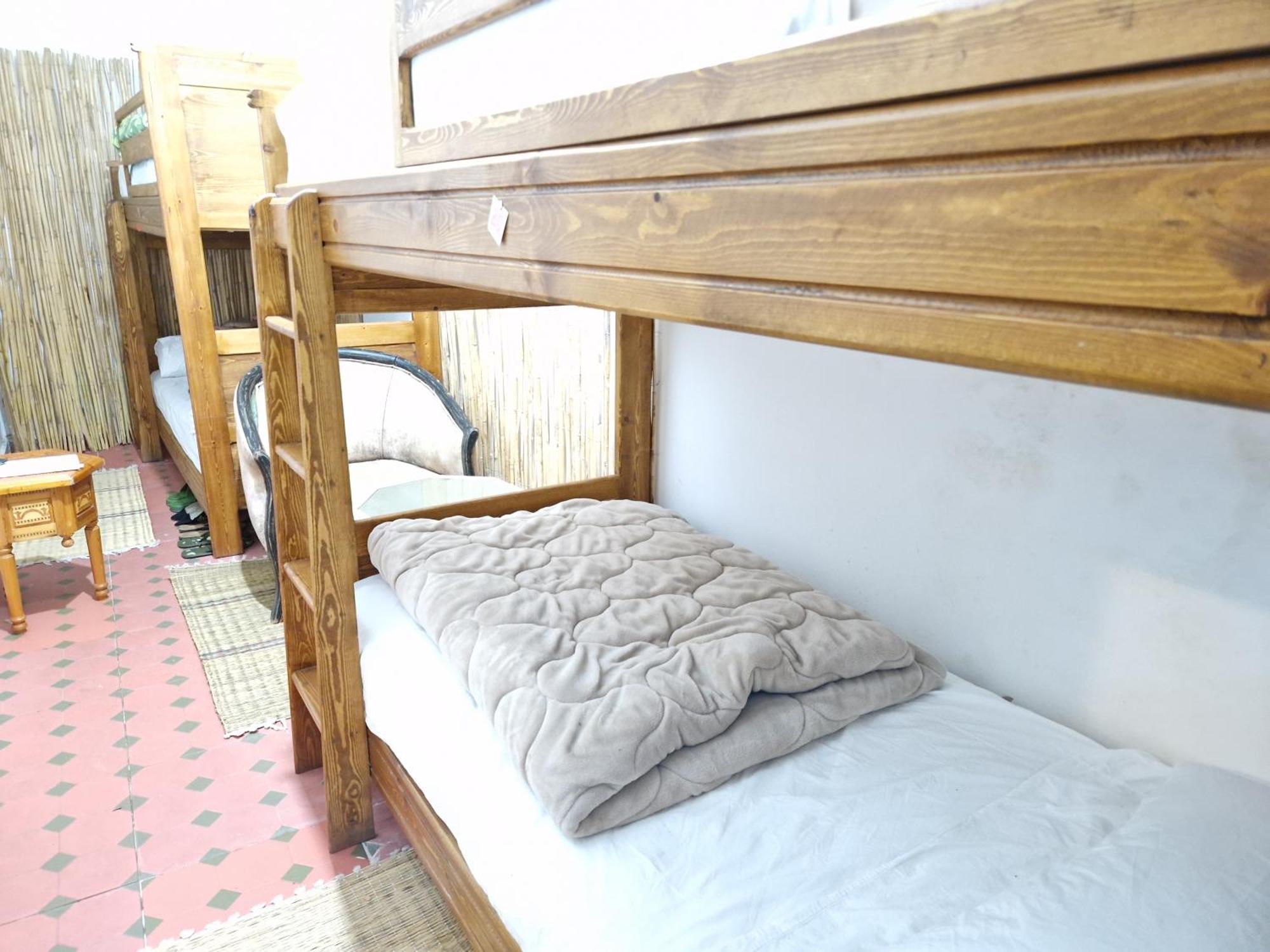 Hostel Banana Танжер Екстериор снимка