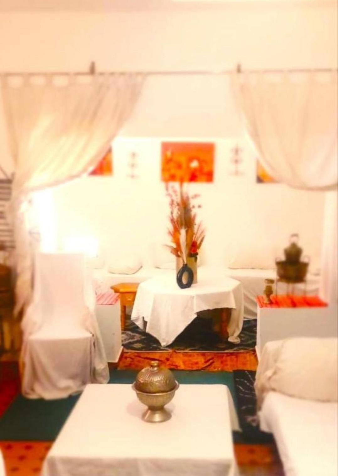 Hostel Banana Танжер Екстериор снимка